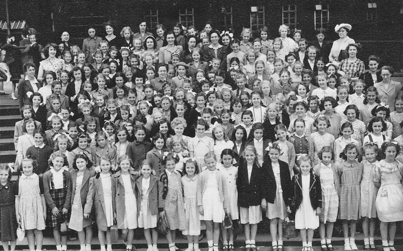 Holbrook Girls School visits London