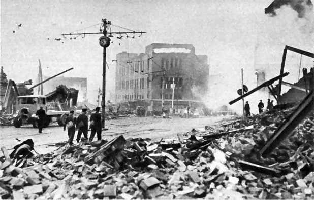 Broadgate, looking towards Owen Owen soon after the raid.