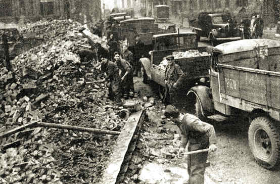 Before rebuilding could begin, Coventry's streets had to be made passable again.