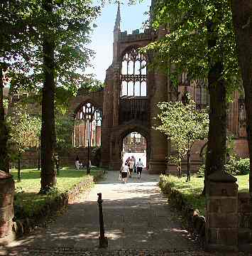 The west end of the Old cathedral 2004 from Cuckoo Lane