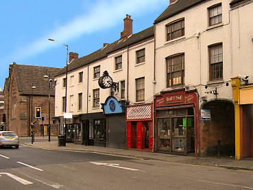 Entrance to Palmer Lane from the Burges