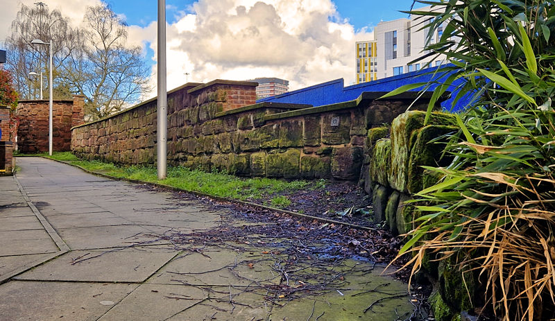 Wall near Well Street